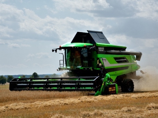 The first Deutz-Fahr C9206 TS combine harvesters with the BISO CropRanger