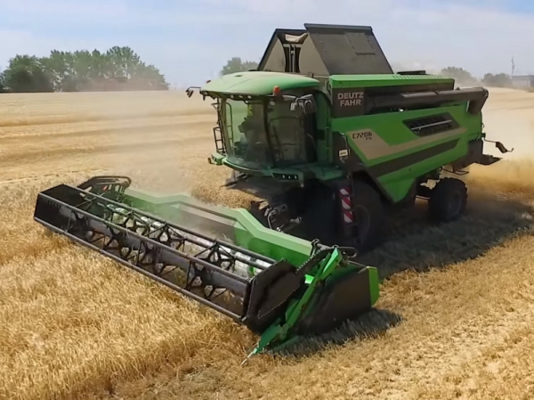 BISO VX CROPRANGER EN COULEUR DEUTZ-FAHR